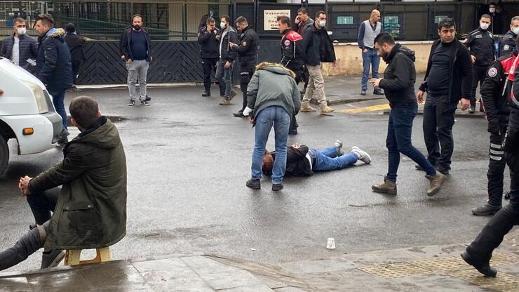 Diyarbakır'da adliye çıkışı silahlı kavga: 3 yaralı
