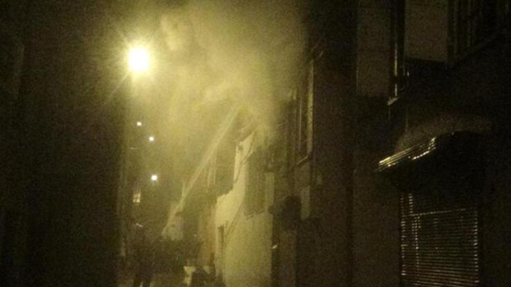 İzmir'de tarihi binada yangın paniği