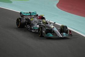Lewis Hamilton Q1'de elendi