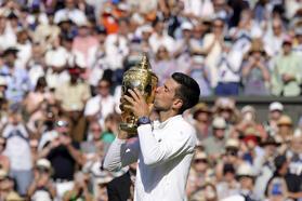 Wimbledon'da Novak Djokovic'ten bir zafer daha