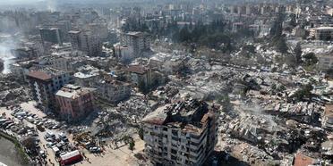 Hataylı depremzede BM’ye hitap etti: Her beş binadan birinin yıkıldığını hayal edin