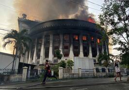 Filipinler'de tarihi postanede yangın
