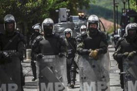 Kosova Polisi: Protesto çağrılarını dikkate almayın