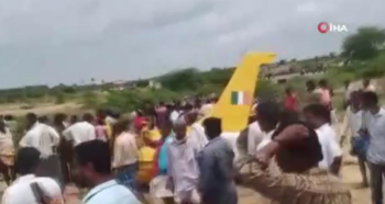 Hindistan’da askeri eğitim uçağı düştü: 2 yaralı
