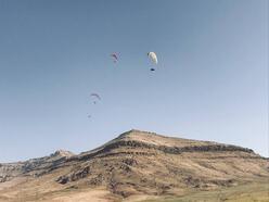 Derik’te Şehit Kaymakam Safitürk anısına düzenlenen yamaç paraşütü şampiyonası sona erdi