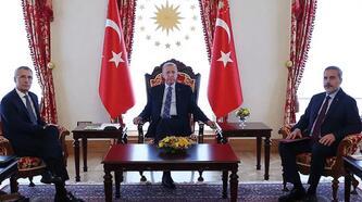 Dünyanın gözü İstanbul'daki görüşmedeydi: Dolmabahçe'de Hakan Fidan'lı NATO zirvesi...