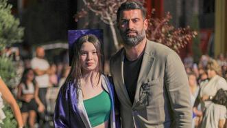 Volkan Demirel, depremde hayatını kaybeden Taner Savut'un kızının mezuniyet törenine katıldı