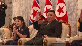 Kuzey Kore kuruluşunun 75'inci senesini kutladı