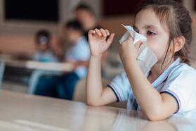Okullar açıldı sağlık sorunları başladı! Çocuklarda sık görülen hastalıklar