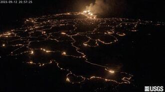 Hawaii'de Kilauea Yanardağı patladı