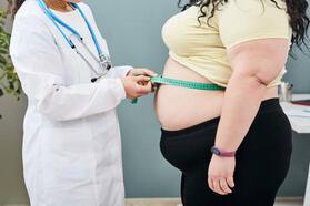 Obezite birçok sağlık sorununa davetiye çıkarıyor