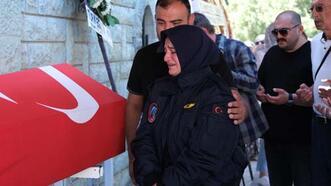 Pilot Mehmet Akif Tutuk gözyaşları içinde son yolculuğuna uğurlandı