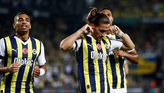 Fenerbahçe, grubuna galibiyetle başladı