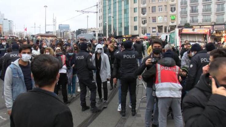 Taksim'de yeni yıla saatler kala polis tek tek aradı