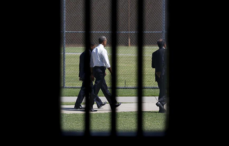 ABD'de bir ilk: Başkan Obama hapishaneye girdi