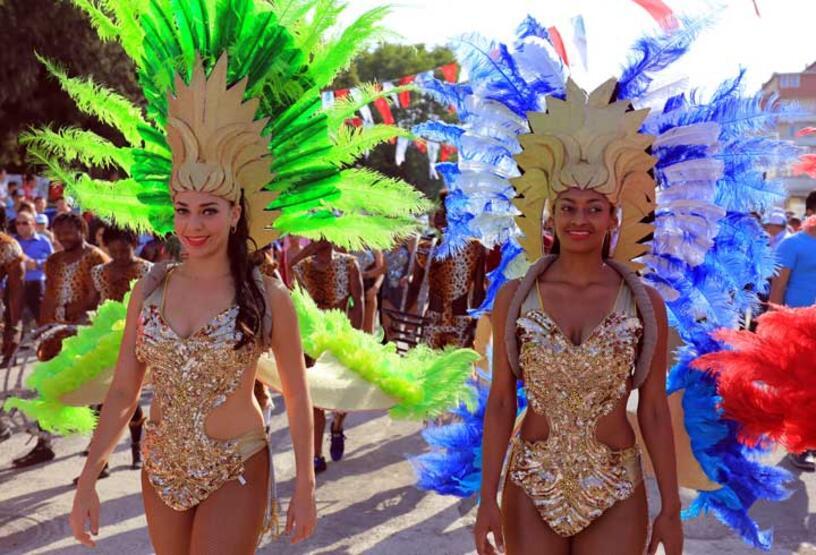 Rio Karnavalı gibi "Kiraz Festivali"