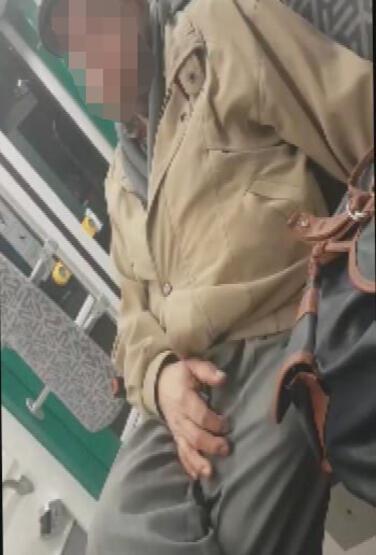Konya'da tramvayda kabaklı taciz