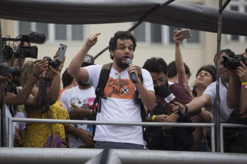 Brezilya'da yolsuzlukla suçlanan Temer'e karşı halk sokakta