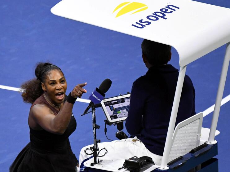 Terör estiren Serena Williams'a 17 bin dolar para cezası