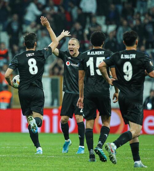 Beşiktaş taraftarından yenilgiye tepki