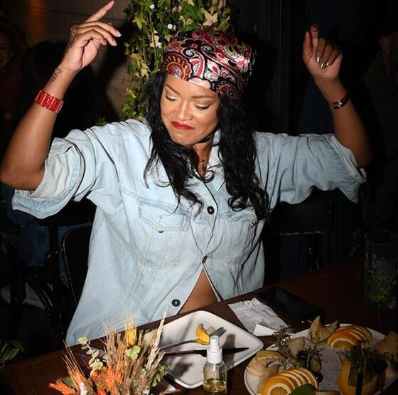 Brezilya uyruklu kadın, Rihanna'ya olan benzerliğiyle ilgi odağı oldu