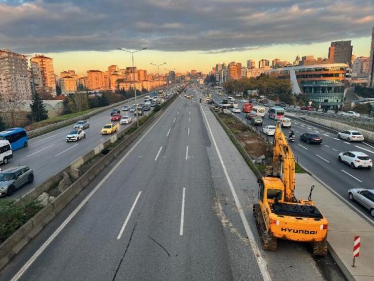 30 gün sürecek: Ataşehir D-100 'de yol çalışması başladı