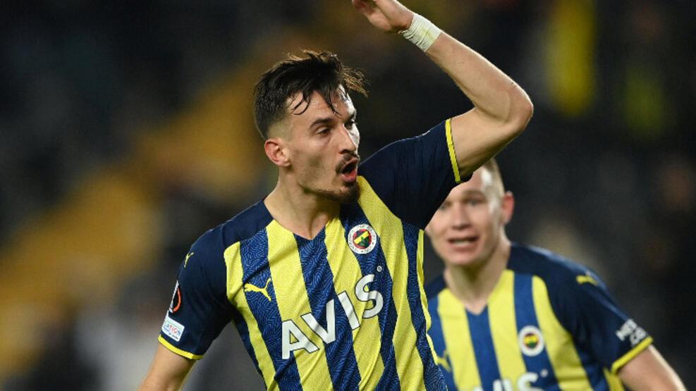 Son dakika... Fenerbahçe'de 8 futbolcunun bileti kesildi!