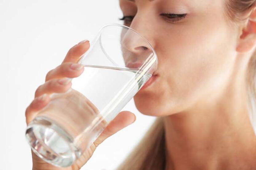 ‘Böbreğinizin sağlığını korumak için bol su için’
