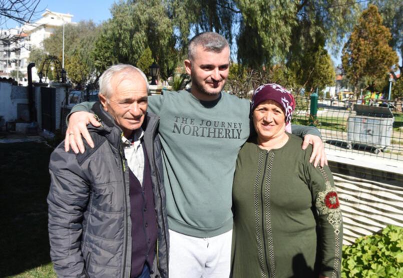 Ukrayna'dan tahliye olan Türk aşçı anlattı: 2-3 haftada saçlarım beyazladı