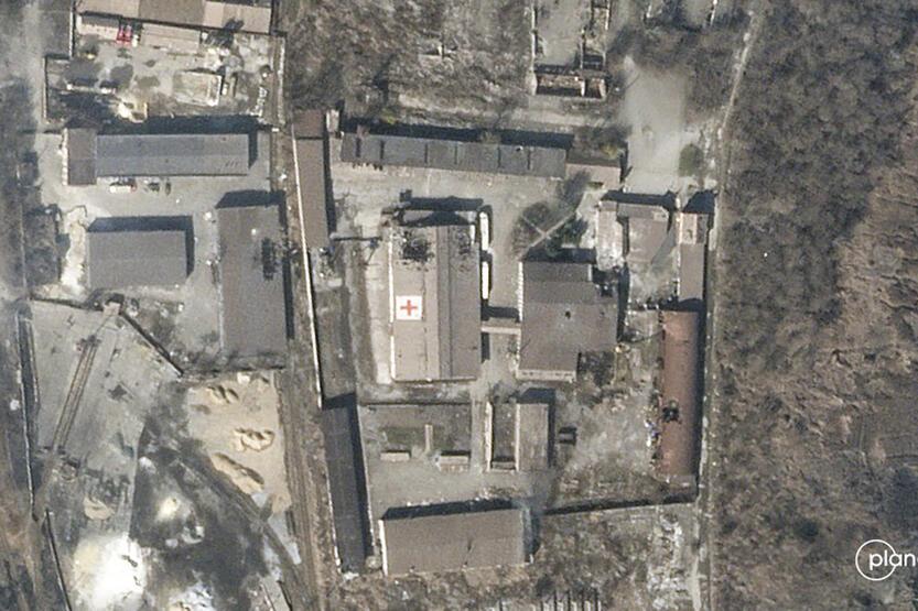 Rusya'dan Mariupol’de Kızılhaç binasına saldırı: 70 kişinin kaçırıldığı iddia edildi!