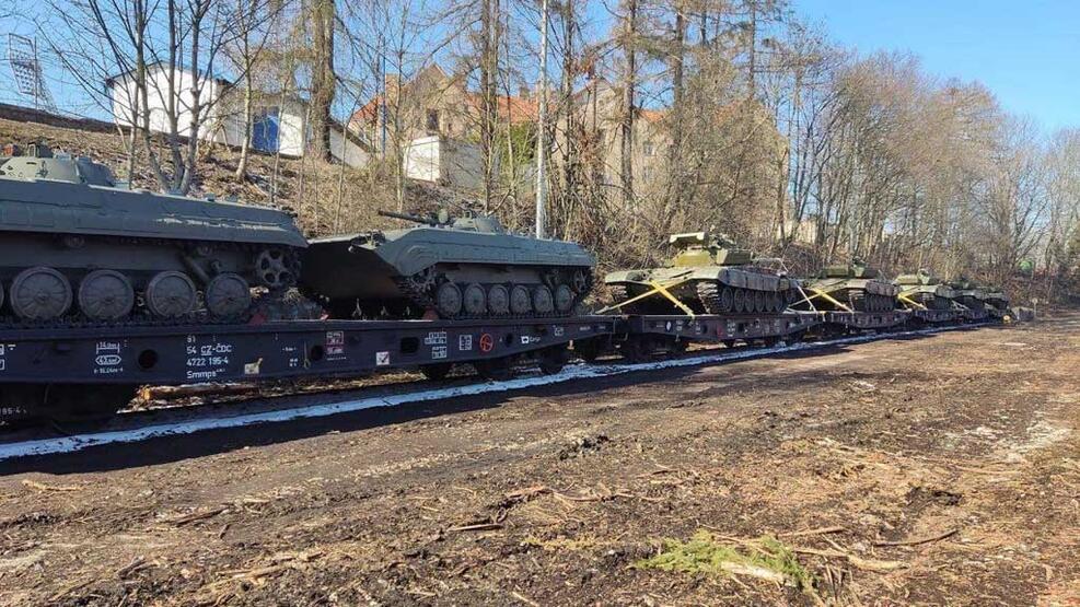 Çekya'dan Ukrayna'ya tank yardımı
