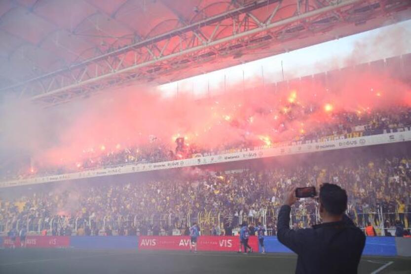 Son dakika... Fenerbahçe'ye derbi öncesi büyük destek!