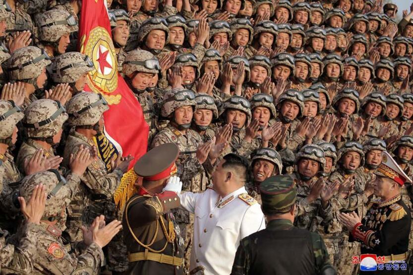 Kuzey Kore'de Covid ölümleri başladı! Kim'den 'ağır sonuçları olur' tehdidi