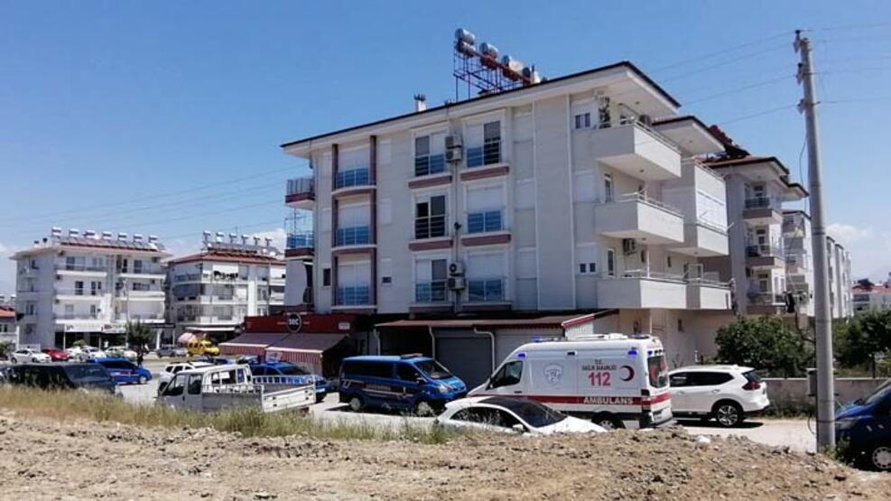 Antalya'da korkunç olay! 2 yaşındaki kızını bıçaklayarak öldürdü