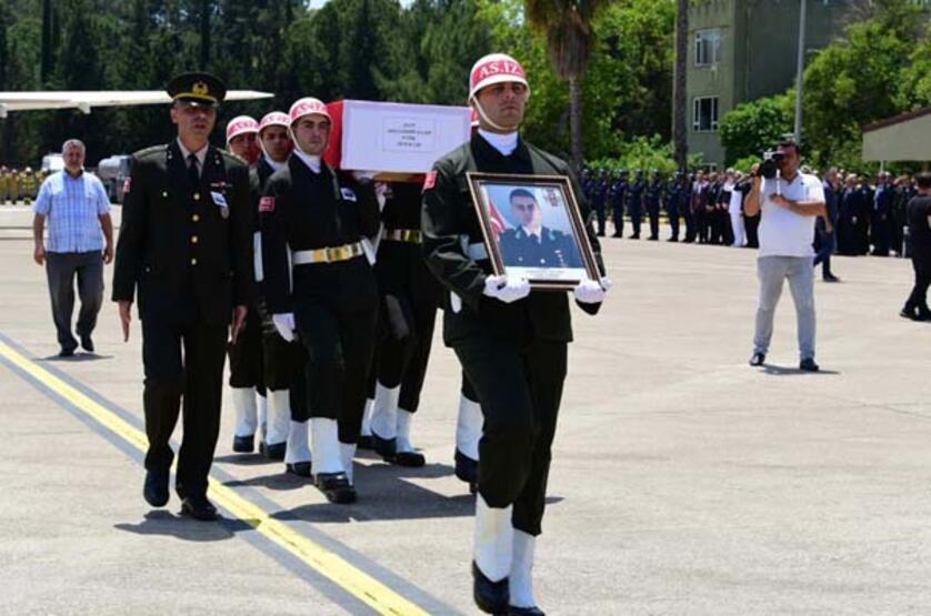 Şehit Piyade Teğmen Güler'in cenazesi memleketi Antalya'da