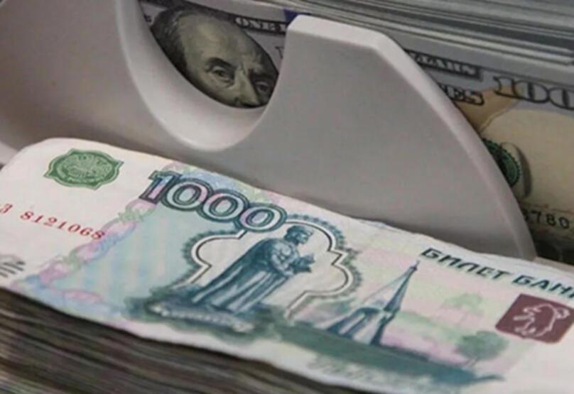 Rusya’dan dolar ve euro kararı: Süre 1 yıla uzatıldı