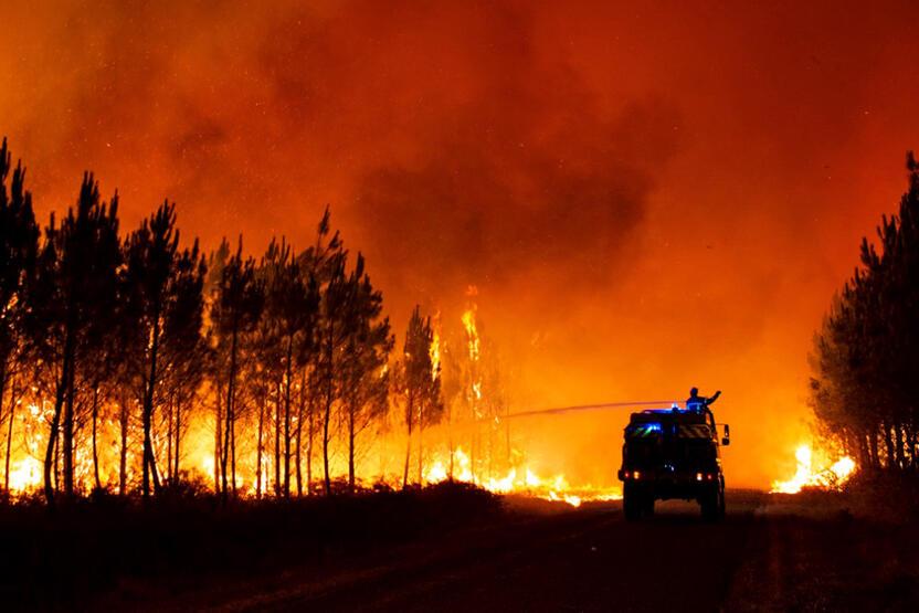 Fransa, orman yangınlarıyla mücadele için yardım talep etti: AB, harekete geçti