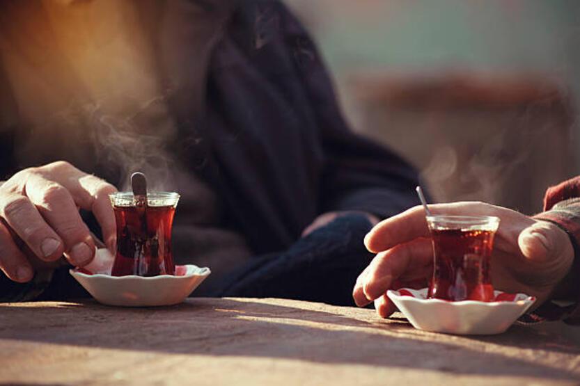 Normalden fazla çay tüketimi o hastalığa sebep olabiliyor