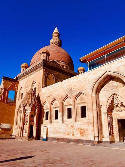 Tarihi İshak Paşa Sarayı, 295 bin ziyaretçiyle tüm zamanların ziyaretçi rekorunu kırdı