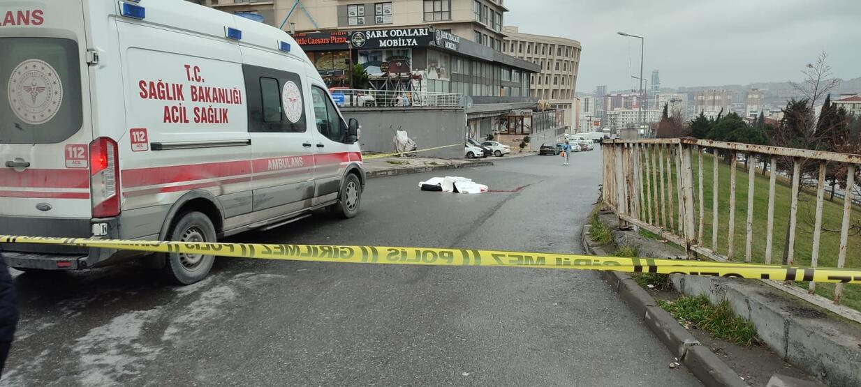 Esenyurt'ta minibüsün çarptığı genç kız hayatını kaybetti 