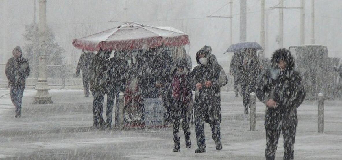 Son dakika... Prof. Dr. Orhan Şen paylaştı: İstanbul'da perşembe gününe kadar kar yağışı var! 