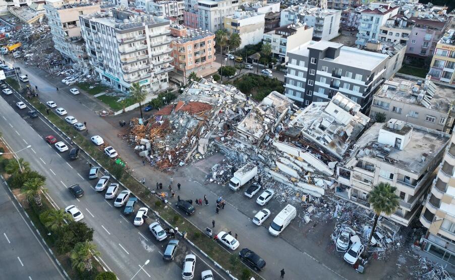 Uzmanlar Türkiye depremini nasıl yorumluyor?
