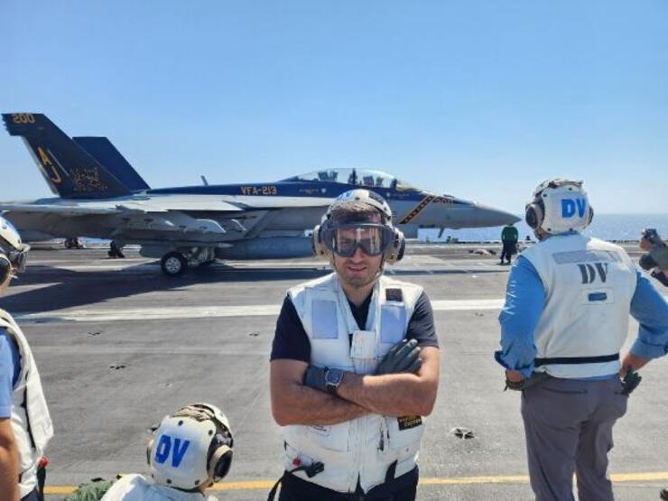 Selçuk Bayraktar, ABD uçak gemisinde tatbikatı izledi