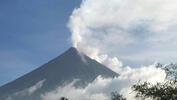 Filipinler’de Mayon Yanardağı'nda volkanik hareketlilik
