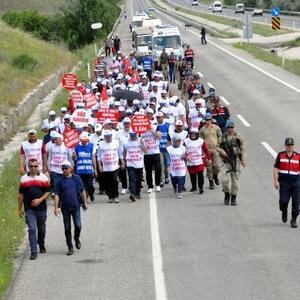 Boludan Ankaraya yürüyen işçiler, Kahramankazana ulaştı