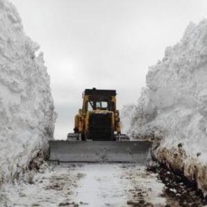 Beytüşşebapta köy yollarında karla mücadele devam ediyor