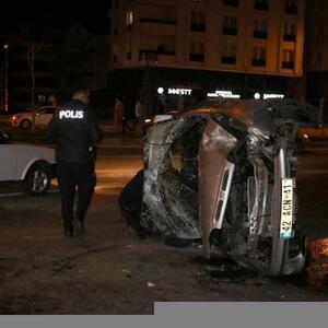 Nevşehirde iki otomobil çarpıştı: 4 yaralı