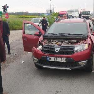 Kamyonun otomobile çarptığı kazada 4 kişi yaralandı