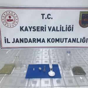 Kayseri’de uyuşturucu ticareti yapan 4 kişiye gözaltı
