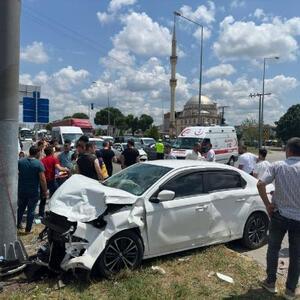 Samsun’da iki otomobil çarpıştı:  7 yaralı